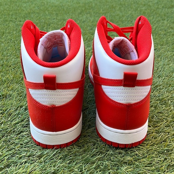 Nike Dunk High - Picture 4 of 5